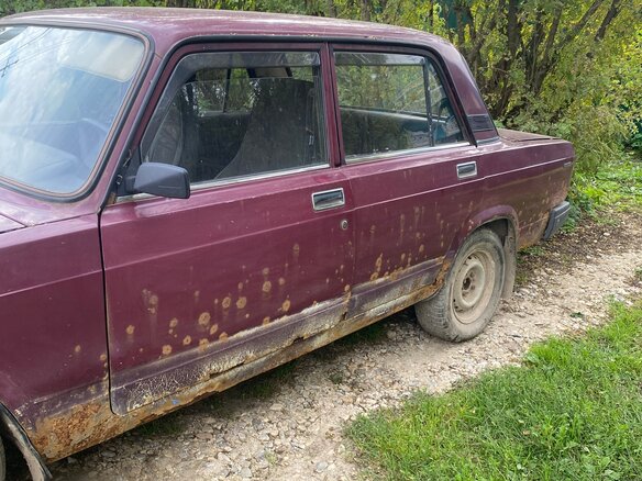 2002 Lada (ВАЗ) 2107, красный, 45000 рублей - вид 3