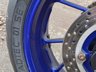 2015 Yamaha MT-09 Tracer (FJ-09), серебристый, 750000 рублей, вид 4