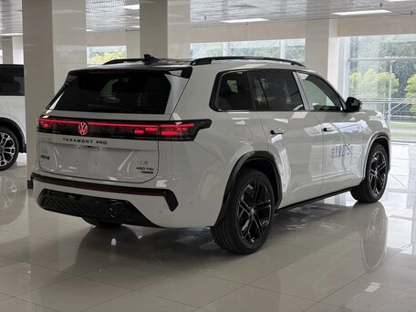 2026 Volkswagen Teramont Pro II (China Market), белый, 5579000 рублей, вид 4