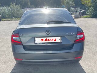 2020 Skoda Octavia III (A7) Рестайлинг, серый, 1550000 рублей, вид 4