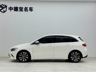 2022 Mercedes-Benz B-Класс 180 III (W247), белый, 1420000 рублей, вид 3