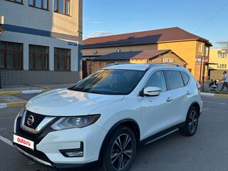 2017 Nissan Rogue II Рестайлинг, белый, 1500000 рублей, вид 1