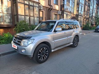 2011 Mitsubishi Pajero IV Рестайлинг 1, серебристый, 1750000 рублей, вид 1