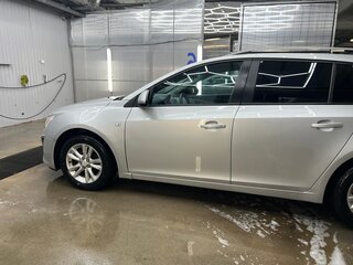 2013 Chevrolet Cruze I Рестайлинг, серебристый, 700000 рублей, вид 4