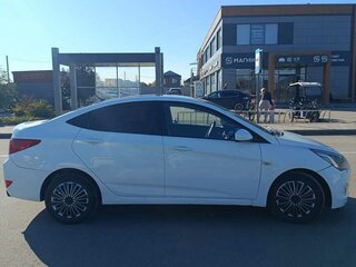 2014 Hyundai Solaris I Рестайлинг, белый, 790000 рублей, вид 2