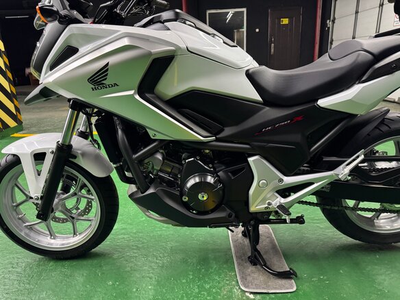 2017 Honda NC 750X, белый, 875000 рублей - вид 10