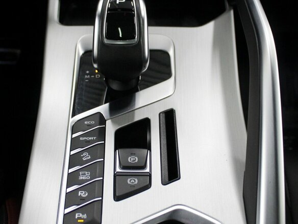 2022 Geely Coolray I, серый, 1390000 рублей - вид 10