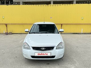 2017 Lada (ВАЗ) Priora I Рестайлинг, белый, 570000 рублей, вид 2