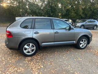 2007 Porsche Cayenne I Рестайлинг (957), серый, 1350000 рублей, вид 3
