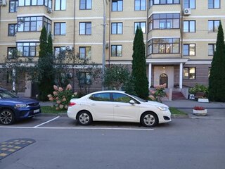 2016 Citroen C4 II, белый, 900000 рублей, вид 3