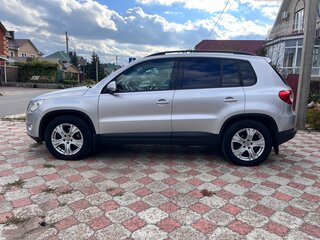 2010 Volkswagen Tiguan I, серебристый, 870000 рублей, вид 4