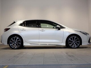 2022 Toyota Corolla Sport XII (E210), белый, 1785678 рублей, вид 4