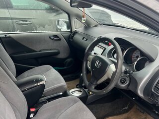 2004 Honda Fit I, серый, 300000 рублей, вид 5