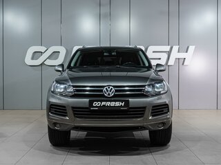 2013 Volkswagen Touareg II, серый, 2690000 рублей, вид 3