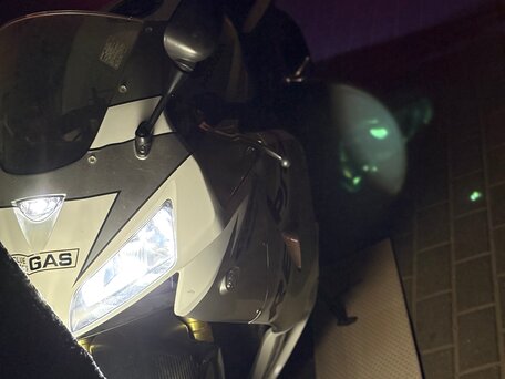 2007 Honda CBR 600RR, белый, 550000 рублей, вид 2