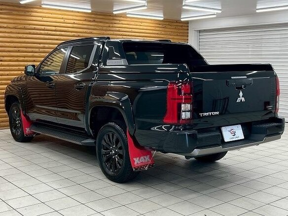 2025 Mitsubishi Triton VI, чёрный, 4690000 рублей - вид 6