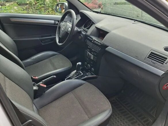 2013 Opel Astra H Рестайлинг, белый, 730000 рублей - вид 6