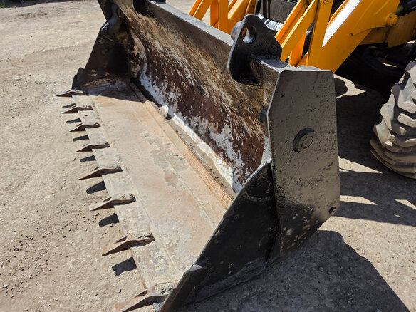 2010 JCB 3CX, жёлтый, 3250000 рублей - вид 31