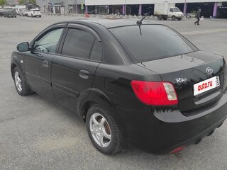 2011 Kia Rio II Рестайлинг, чёрный, 580000 рублей, вид 4