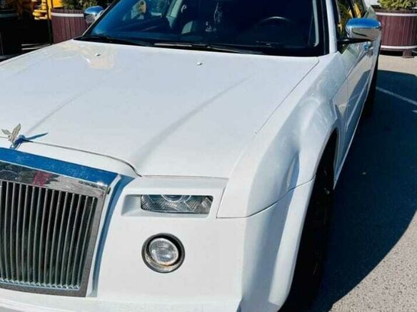2005 Chrysler 300C I, белый, 950000 рублей - вид 3