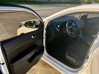 2021 Hyundai Solaris II Рестайлинг, белый, 1370000 рублей, вид 5