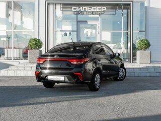 2019 Kia Rio IV, чёрный, 1480000 рублей, вид 2