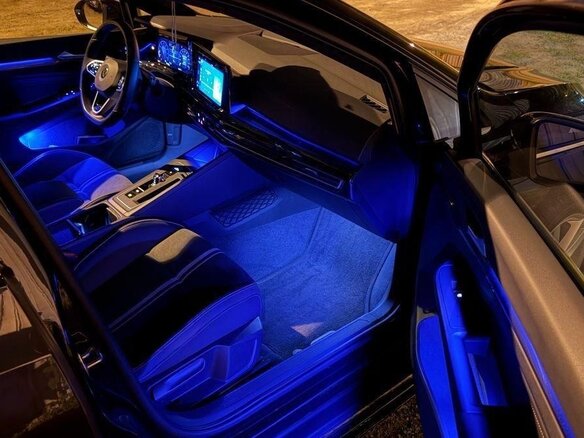 2022 Volkswagen Golf VIII, серый, 2085000 рублей - вид 1