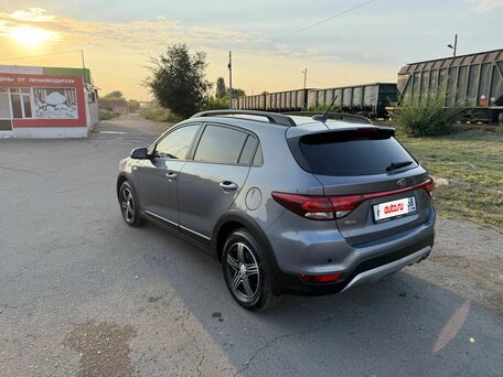 2017 Kia Rio X-Line IV, серый, 1400000 рублей, вид 3
