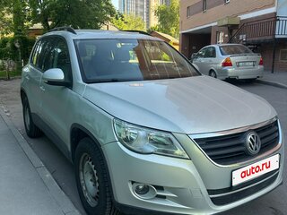 2011 Volkswagen Tiguan I, серебристый, 1200000 рублей, вид 2