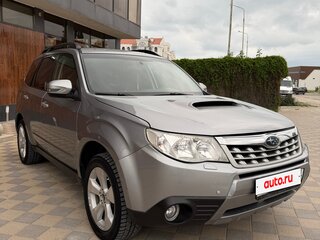2011 Subaru Forester III Рестайлинг, серый, 1650000 рублей, вид 3