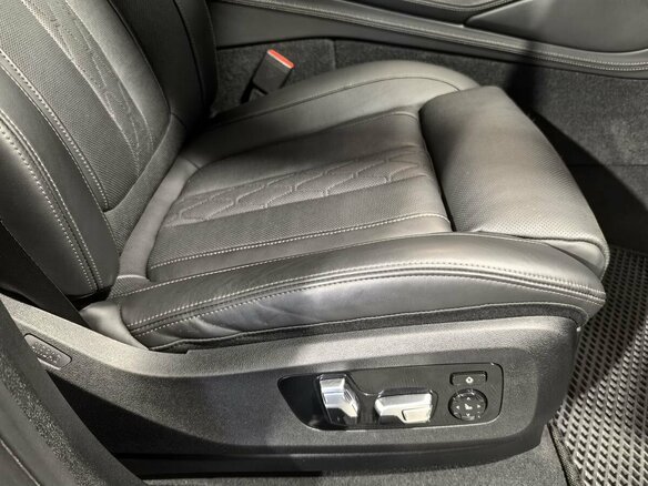 2020 BMW X6 30d III (G06), чёрный, 8980000 рублей - вид 16