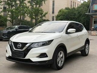 2023 Nissan Qashqai II Рестайлинг, белый, 1450000 рублей, вид 1