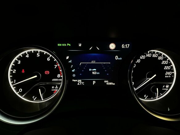 2021 Toyota Camry VIII (XV70), чёрный, 3560000 рублей - вид 5
