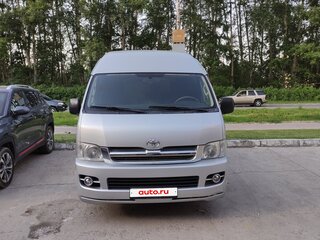 2008 Toyota HiAce H200, серебристый, 1350000 рублей, вид 3