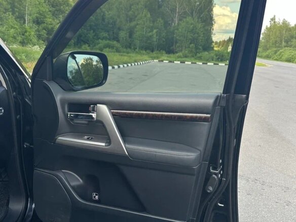 2013 Toyota Land Cruiser 200 Series Рестайлинг 1, чёрный, 4100000 рублей - вид 12