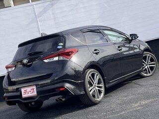 2015 Toyota Auris II Рестайлинг, чёрный, 899000 рублей, вид 3