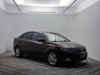 2010 Kia Cerato 5-speed II, красный, 629000 рублей, вид 3