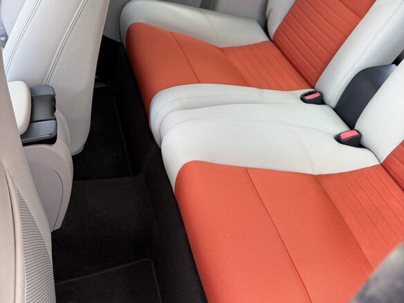 2010 Volvo C30 I Рестайлинг, оранжевый, 250000 рублей - вид 13