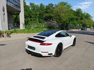 2018 Porsche 911 Carrera 4 VII (991) Рестайлинг, белый, 10000000 рублей, вид 3