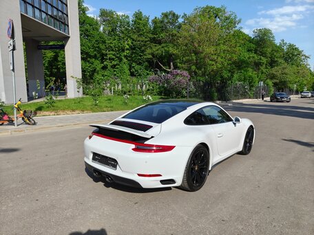 2018 Porsche 911 Carrera 4 VII (991) Рестайлинг, белый, 10000000 рублей, вид 3