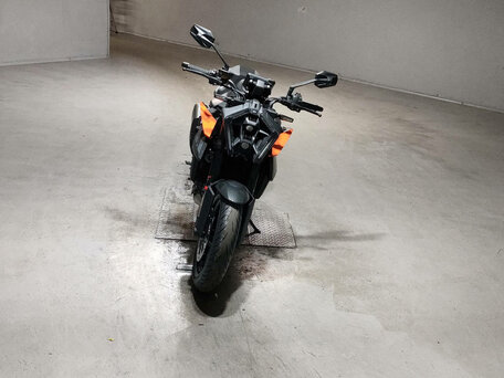 2024 KTM 990 Duke, серый, 1240000 рублей, вид 3