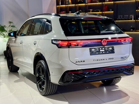 2026 Volkswagen Tiguan L Pro III (China Market), серый, 4827000 рублей, вид 5
