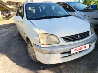 2000 Toyota Raum I, белый, 330000 рублей, вид 2