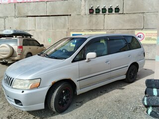 2000 Nissan Bassara, серый, 400000 рублей, вид 2