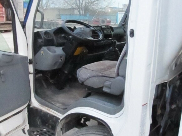 2012 Hyundai HD78, красный, 1850000 рублей - вид 2