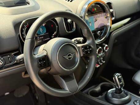 2023 Mini Countryman Cooper II Рестайлинг, серебристый, 2440000 рублей, вид 4