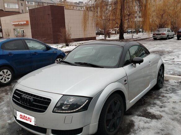 1999 Audi TT I (8N), серебристый, 750000 рублей