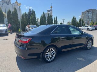 2017 Toyota Camry VII (XV50) Рестайлинг 2, чёрный, 2000000 рублей, вид 4