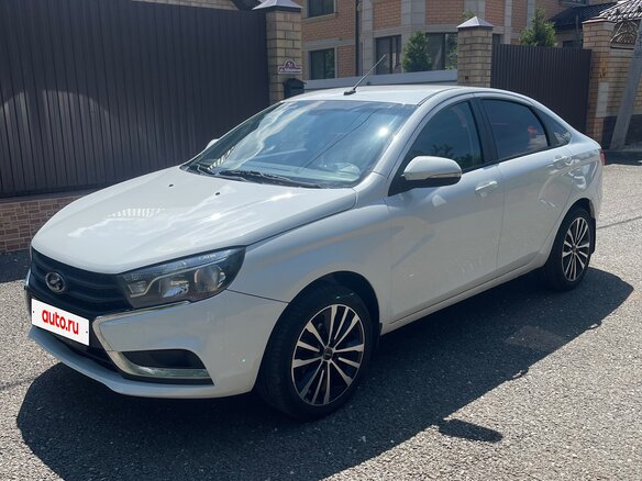 2017 Lada (ВАЗ) Vesta I, белый, 815000 рублей - вид 1