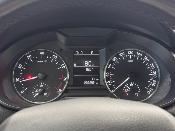 2013 Skoda Octavia III (A7), красный, 1079000 рублей - вид 10